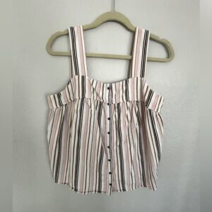 Old Navy sleeveless button front twill top